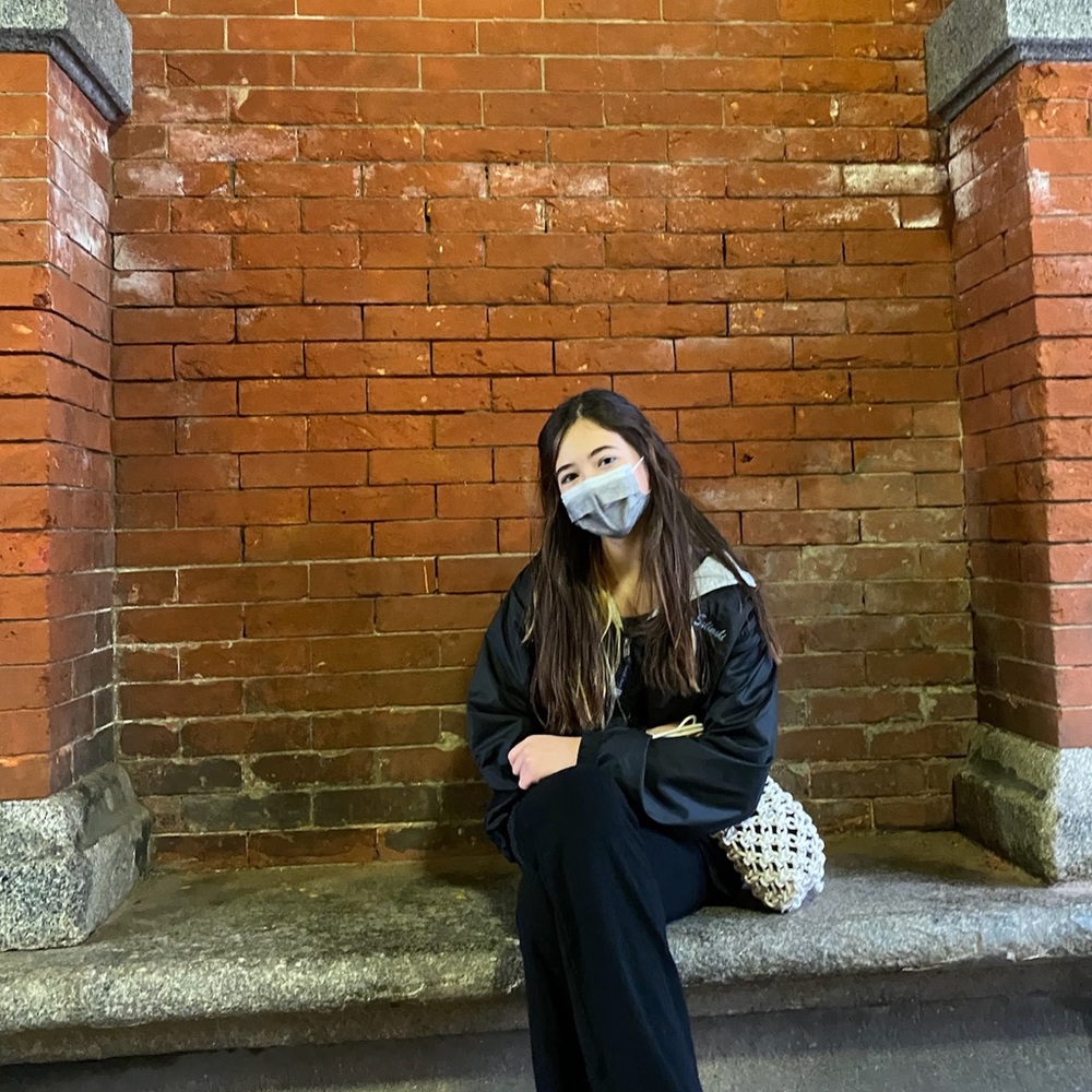 Meet your Posher, Kayla